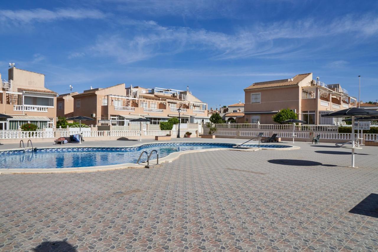 Apartment Altos De La Bahia X Torrevieja Eksteriør bilde