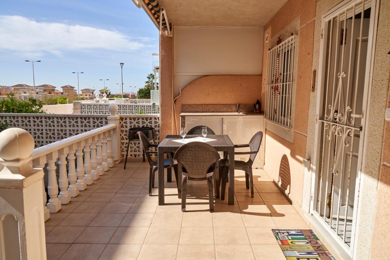 Apartment Altos De La Bahia X Torrevieja Eksteriør bilde