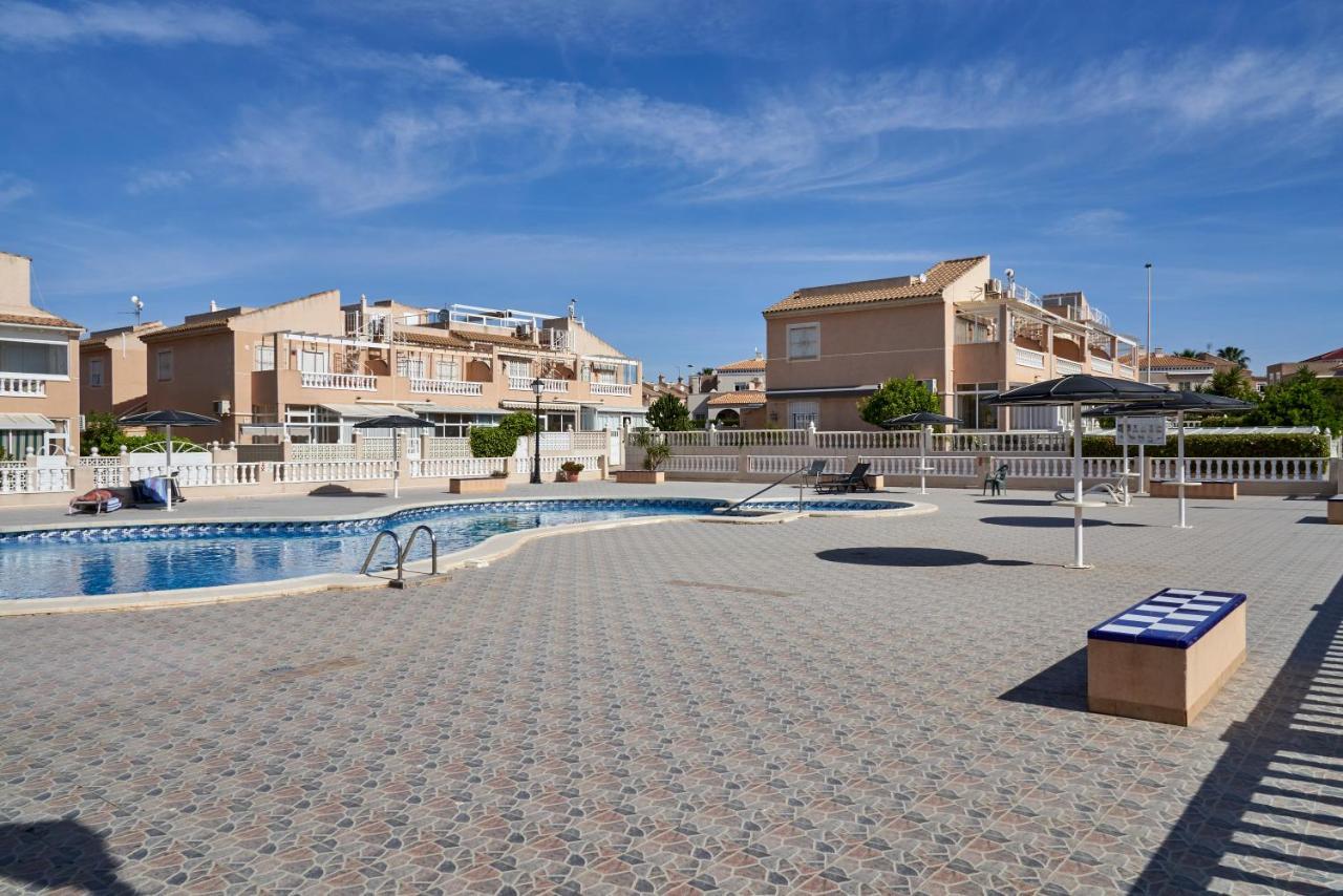 Apartment Altos De La Bahia X Torrevieja Eksteriør bilde